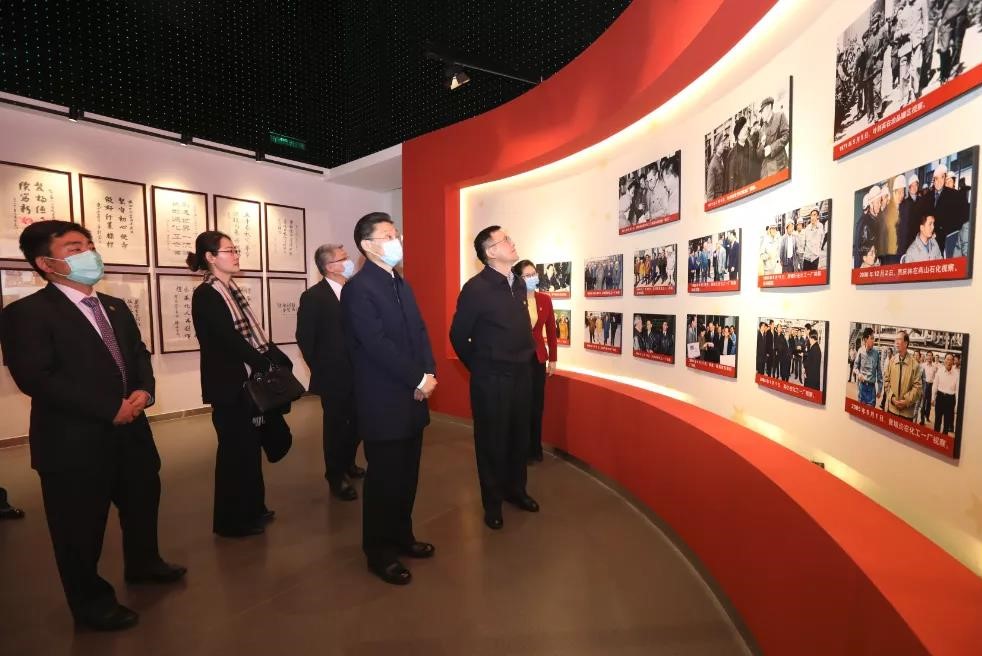 中国·18luck新利集团(股份)有限公司-官方网站