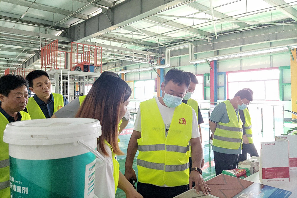 中国·18luck新利集团(股份)有限公司-官方网站