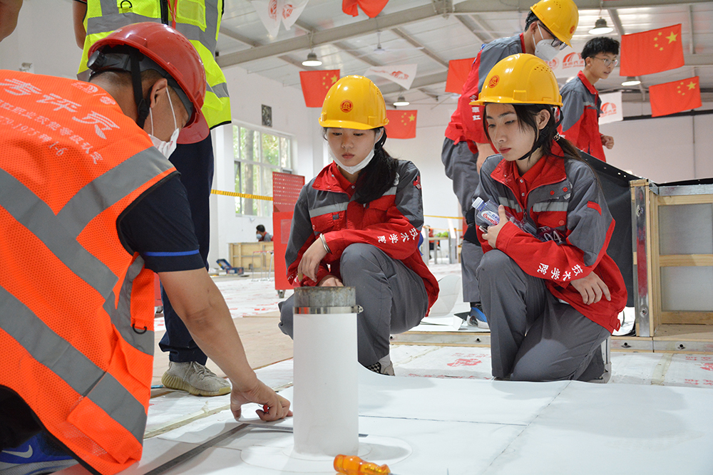 中国·18luck新利集团(股份)有限公司-官方网站