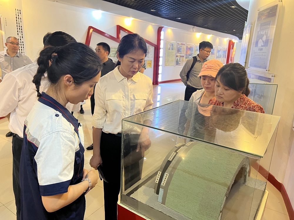 中国·18luck新利集团(股份)有限公司-官方网站