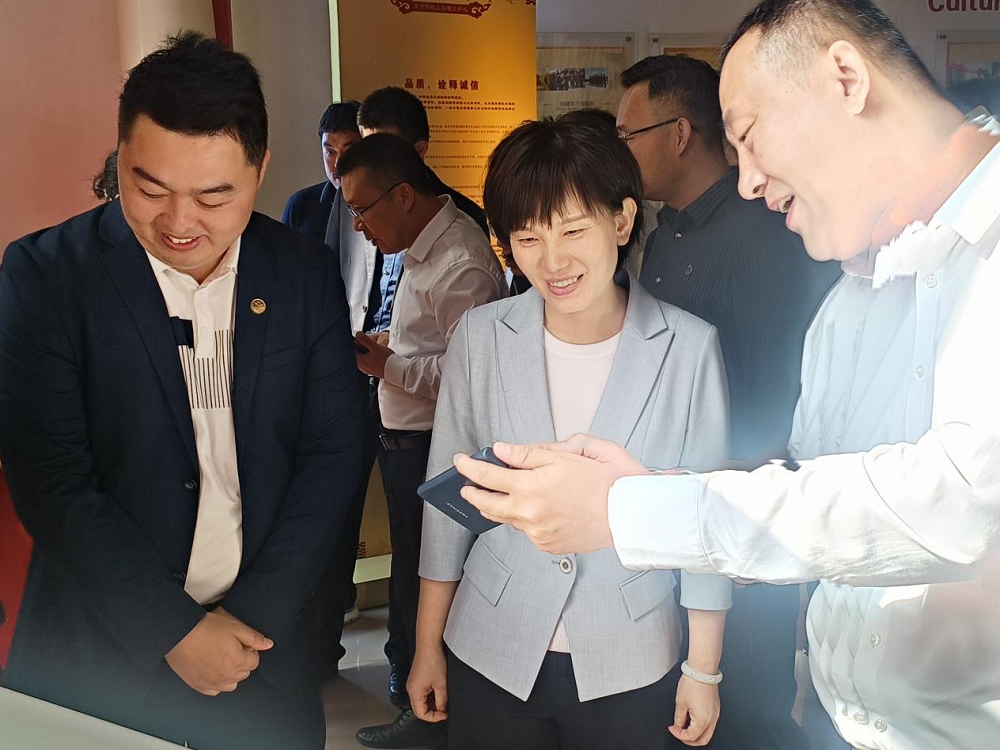 中国·18luck新利集团(股份)有限公司-官方网站